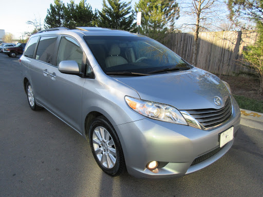 Used Car Dealer «Super Bee Auto», reviews and photos, 25358 Pleasant Valley Rd #115, Chantilly, VA 20152, USA