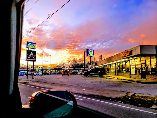 Donut Shop «Donut Palace», reviews and photos, 3917 E Belknap St, Haltom City, TX 76111, USA
