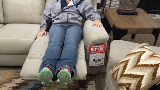 Furniture Store «Pilgrim Furniture & Mattress City Danbury», reviews and photos, 114 Federal Rd, Danbury, CT 06811, USA