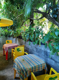 Atmosphère du Restaurant créole Le Poisson Rouge à Sainte-Rose - n°17