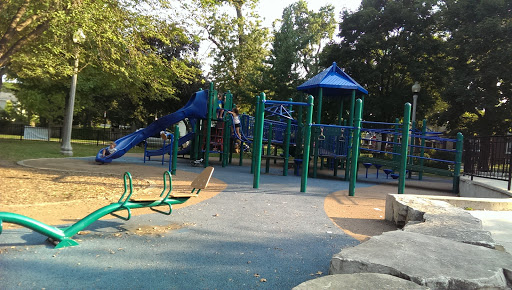 Park «Mayfair Park», reviews and photos, 4550 W Sunnyside Ave, Chicago, IL 60630, USA