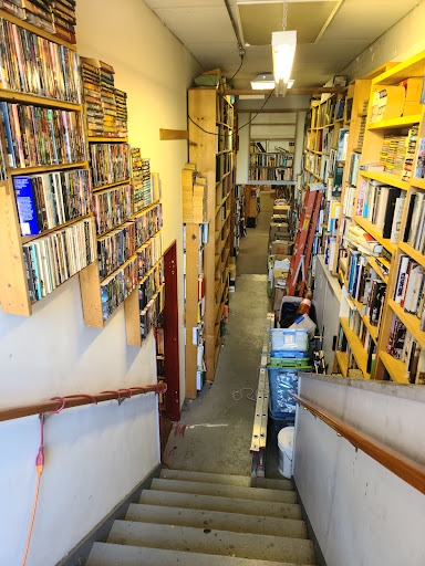 Used Book Store «Tacoma Book Center», reviews and photos, 324 E 26th St, Tacoma, WA 98421, USA