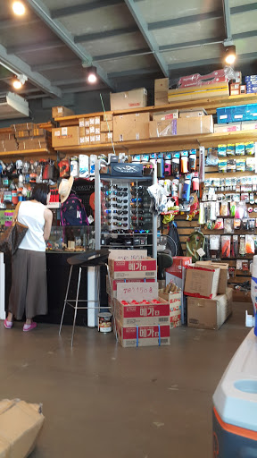 ร้านค้าเพื่อซื้อเข็มขัดผู้หญิง กรุงเทพฯ