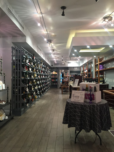 Wine Store «DCanter Wine Boutique», reviews and photos, 545 8th St SE, Washington, DC 20003, USA