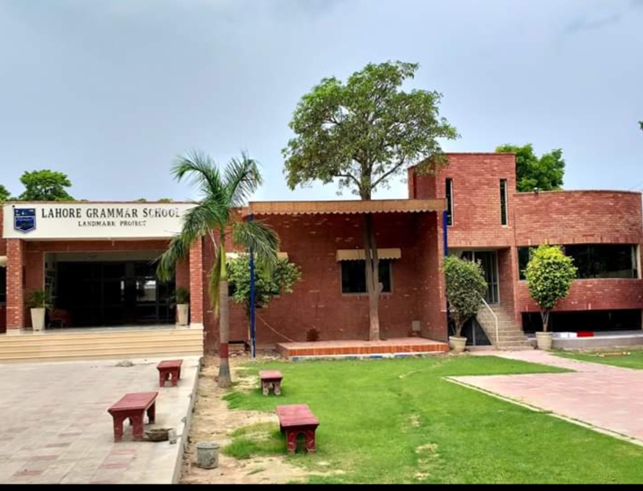 Lahore Grammar School Landmark project Nasheman-e-Iqbal