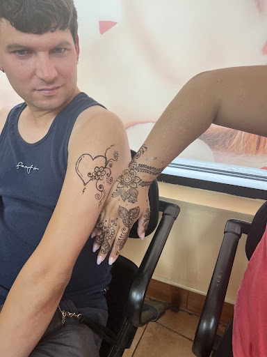 Beauty Salon «Aaina Beauty Salon», reviews and photos, 337 S Broadway, Hicksville, NY 11801, USA