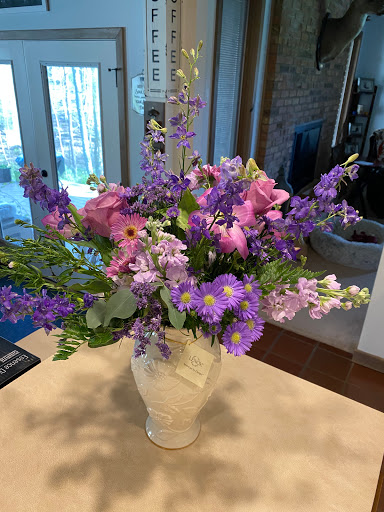 Florist «Flowers By Roger», reviews and photos, 1210 Manchester Ave, Middletown, OH 45042, USA