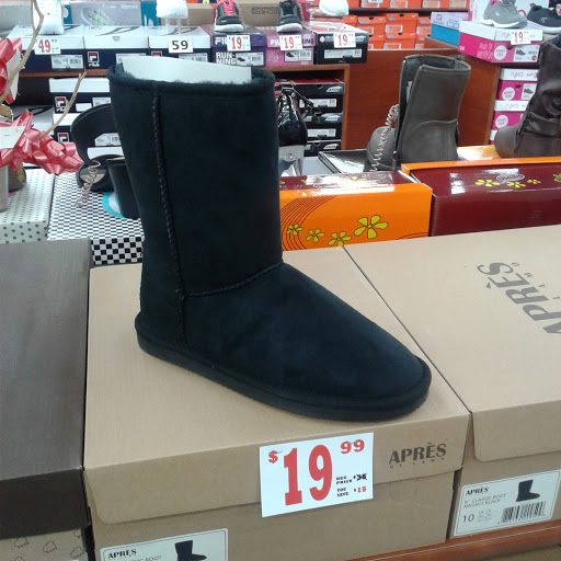 Shoe Store «Shoe City Newport Surf», reviews and photos, 1941 Newport Blvd, Costa Mesa, CA 92627, USA