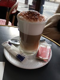 Cappuccino du Restaurant français Café des officiers à Paris - n°4