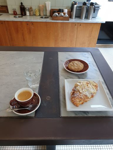 Ice Cream Shop «Dolcezza Gelato and Coffee», reviews and photos, 904 Palmer Alley NW, Washington, DC 20268, USA