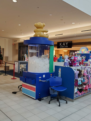 Shopping Mall «Coral Ridge Mall», reviews and photos, 1451 Coral Ridge Ave, Coralville, IA 52241, USA