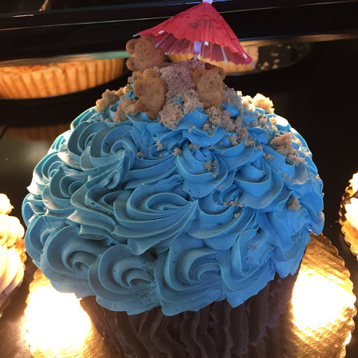 Bakery «Desserts Etc., by The Hershey Pantry», reviews and photos, 840 E Chocolate Ave, Hershey, PA 17033, USA