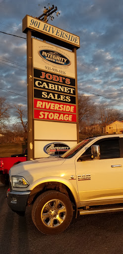 Auto Repair Shop «Integrity Auto Care», reviews and photos, 901 S Riverside Dr a, Clarksville, TN 37040, USA