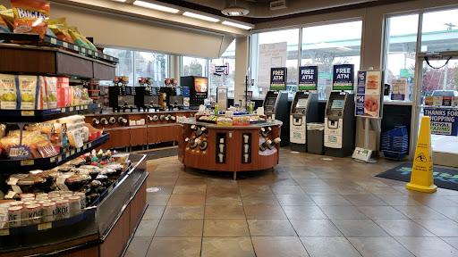 Convenience Store «Royal Farms», reviews and photos, 6 W Lebanon Rd, Dover, DE 19901, USA