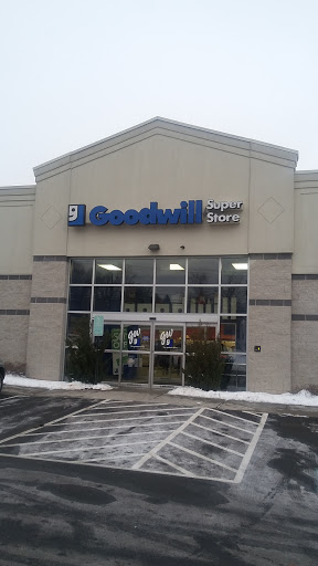 Thrift Store «Goodwill Brookfield Store & Donation Station», reviews and photos, 165 Federal Rd, Brookfield, CT 06804, USA