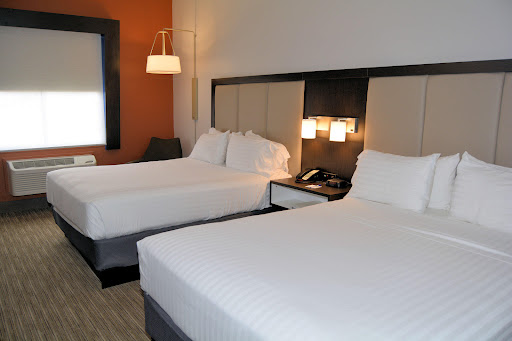 Holiday Inn Express & Suites Abilene, an IHG Hotel image 2