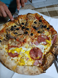 Plats et boissons du Pizzeria Pizza Ambra à Mont-Saint-Martin - n°7