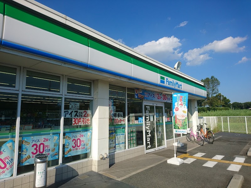ファミリーマート ＪＲ藤阪駅前店