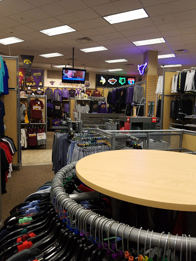 Sporting Goods Store «SCHEELS», reviews and photos, 1850 Adams St, Mankato, MN 56001, USA