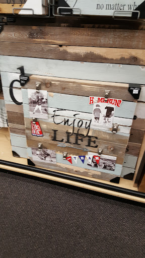 Department Store «HomeGoods», reviews and photos, 1945 W Lumsden Rd, Brandon, FL 33511, USA