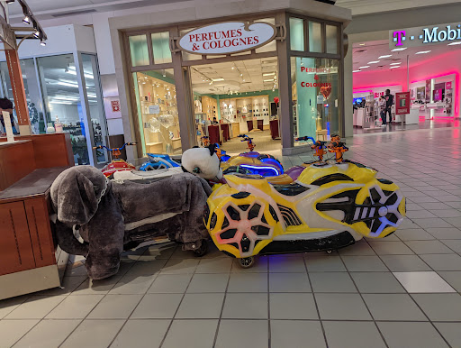 Shopping Mall «Moorestown Mall», reviews and photos, 400 NJ-38, Moorestown, NJ 08057, USA