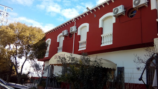 Hotel la Loma Ctra. Úbeda, N 321, 23440 Baeza, Jaén, España