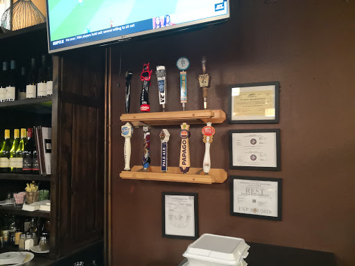 Restaurant «Red White and Brew», reviews and photos, 6740 E McDowell Rd #102, Mesa, AZ 85215, USA