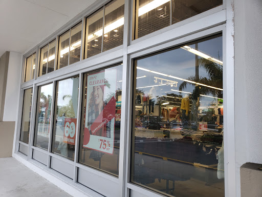 Clothing Store «Old Navy», reviews and photos, 2100 S University Dr, Davie, FL 33324, USA