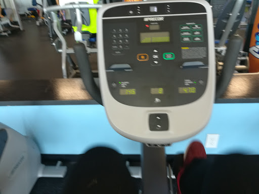 Health Club «Crunch - Staten Island», reviews and photos, 364 Bay St, Staten Island, NY 10301, USA