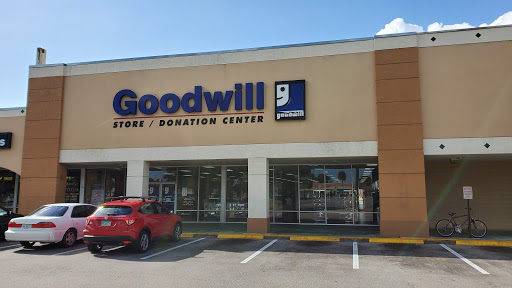 Thrift Store «Goodwill Ft. Pierce Store & Donation Center», reviews and photos