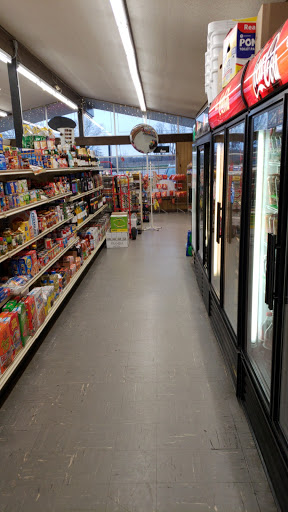 Beer Store «Lakeside Party Store», reviews and photos, 5509 Ann Arbor Rd, Jackson, MI 49201, USA