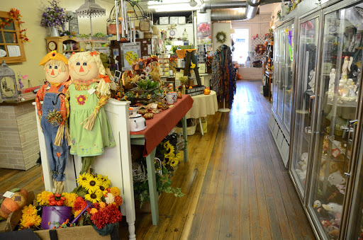 Florist «Yorkville Flower Shoppe», reviews and photos, 216 S Bridge St, Yorkville, IL 60560, USA