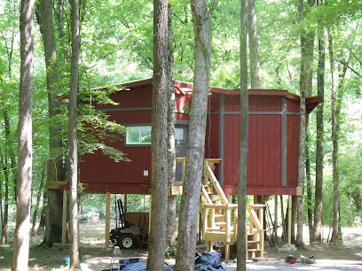 Bear Claw Treehouse