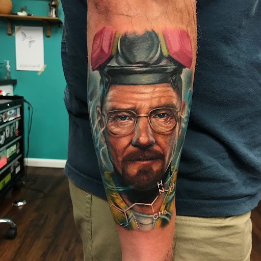 Tattoo Shop «Distinction Tattoo», reviews and photos, 3700 Wilmington Pike, Kettering, OH 45429, USA