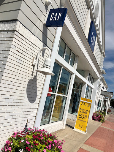 Shopping Mall «Longmeadow Shops», reviews and photos, 666 Bliss Rd # 2, Longmeadow, MA 01106, USA