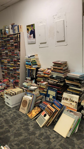 Book Store «Book Scene», reviews and photos, 1820 W 43rd St, Houston, TX 77018, USA