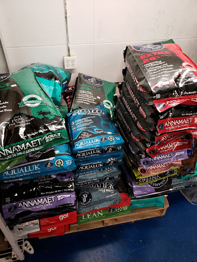 Pet Supply Store «Dog Daze Pet Shop», reviews and photos, 309 S Main St, North Syracuse, NY 13212, USA