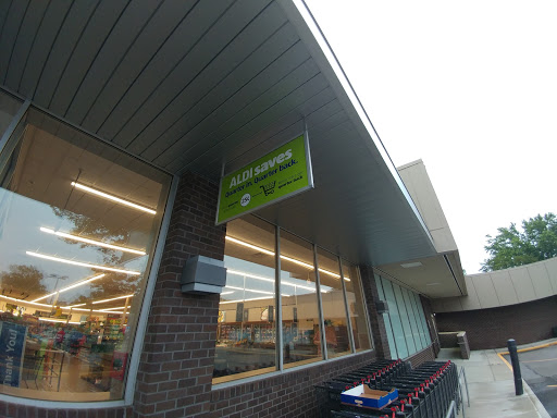 Supermarket «ALDI», reviews and photos, 614 Middle Country Rd, Selden, NY 11784, USA