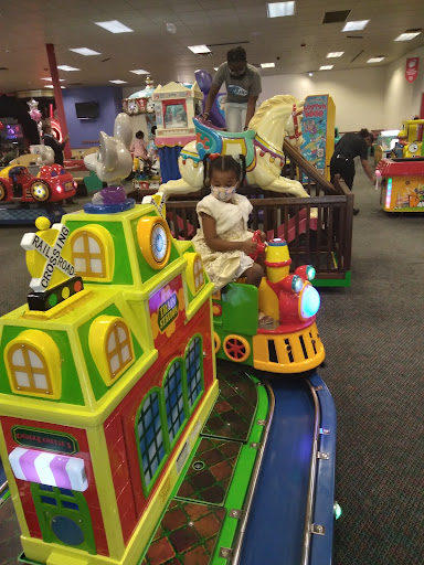 Shopping Mall «Pinole Vista Shopping Center», reviews and photos, 1440 Fitzgerald Dr, Pinole, CA 94564, USA