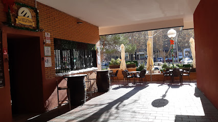 La Bocatoma Sabor Venezolano - Av. de Viñuelas, 39, 28760 Tres Cantos, Madrid, Spain