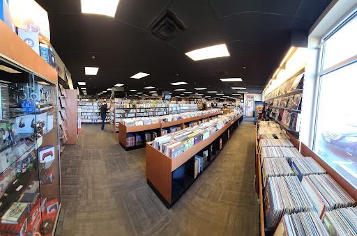Record Store «Bull Moose», reviews and photos, 219 Waterman Dr, South Portland, ME 04106, USA