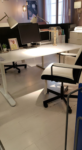 Stores to buy desks Pittsburgh