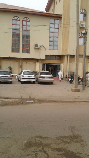 Jifatu Supermarket, Kano-Zaria Rd, Trade Fair Area, Kano, Nigeria, Auto Repair Shop, state Kano