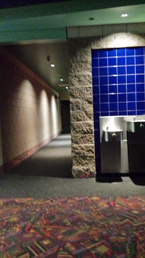 Movie Theater «Regal Cinemas Poulsbo 10», reviews and photos, 750 NW