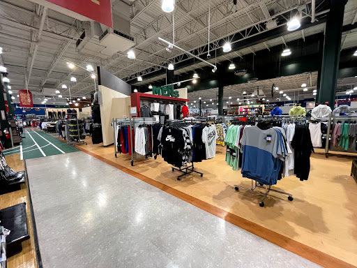 Shopping Mall «The Shoppes at Buckland Hills», reviews and photos, 194 Buckland Hills Dr, Manchester, CT 06042, USA