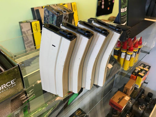 Shopping Mall «7paintball & Airsoft», reviews and photos, 1143 E 9th St, Lockport, IL 60441, USA