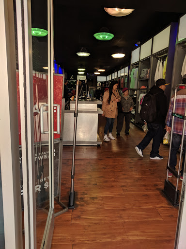 Shoe Store «Shiekh Shoes», reviews and photos, 2627 Mission St, San Francisco, CA 94110, USA