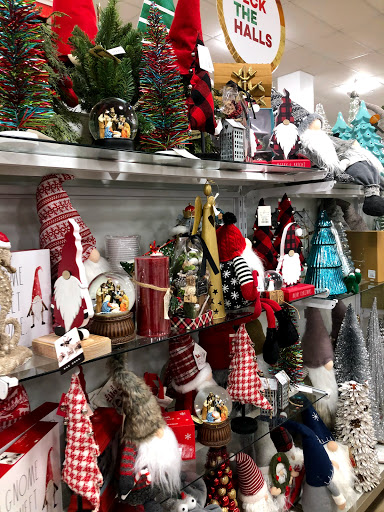 Department Store «Marshalls & HomeGoods», reviews and photos, 200 Petersville Rd, New Rochelle, NY 10801, USA