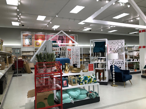Department Store «Target», reviews and photos, 100 Willow St, Farmingdale, NY 11735, USA