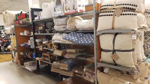 Department Store «T.J. Maxx», reviews and photos, 230 W Virginia St, Crystal Lake, IL 60014, USA